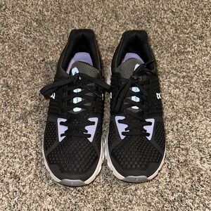 On Cloud Women's Black Sneakers